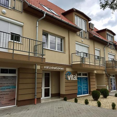 Barand Apartman Έγκερ Εξωτερικό φωτογραφία
