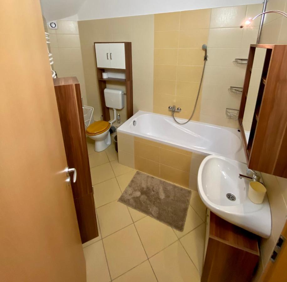 Barand Apartman Έγκερ Εξωτερικό φωτογραφία