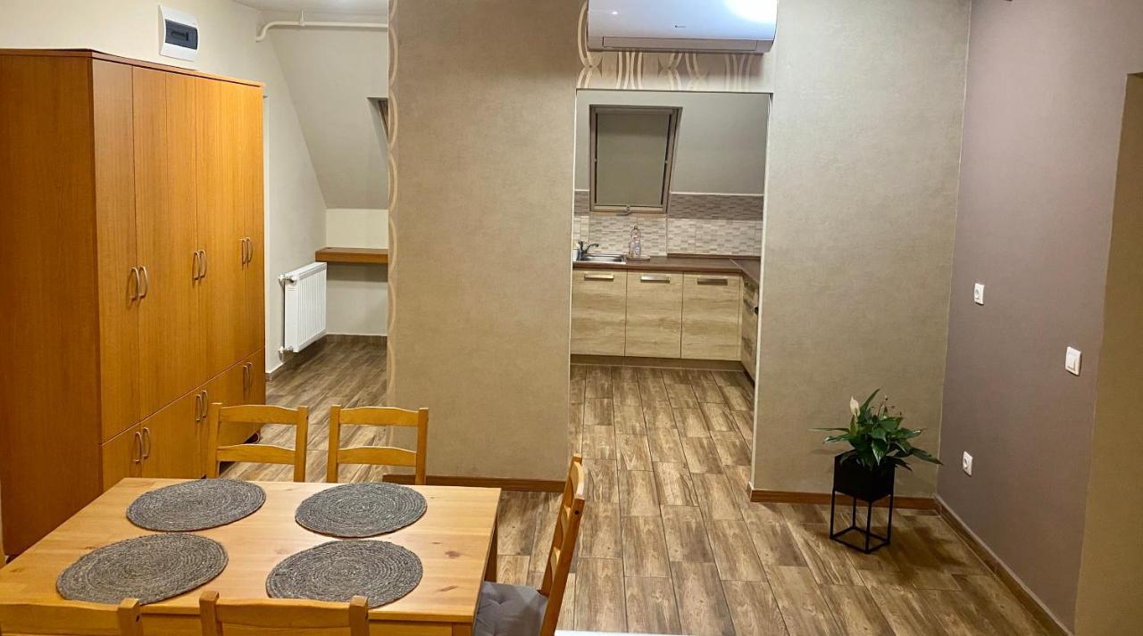 Barand Apartman Έγκερ Εξωτερικό φωτογραφία